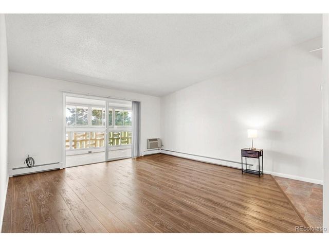 620 S Alton Way 2D, Denver, CO 80247