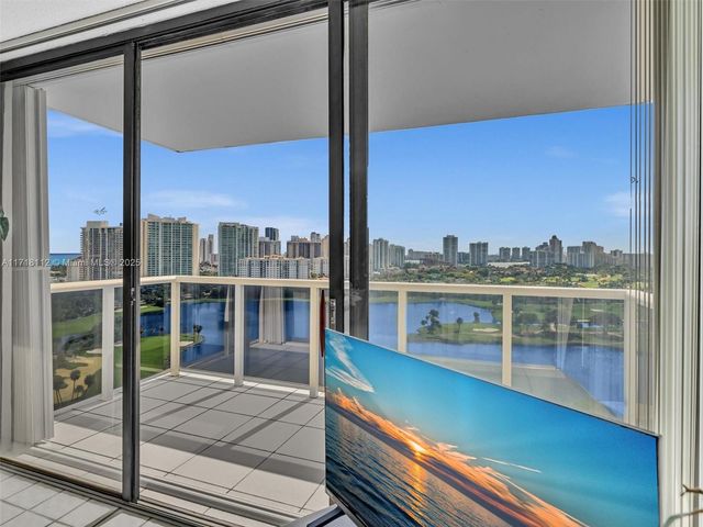 3625 N Country Club Dr 2108, Aventura, FL 33180