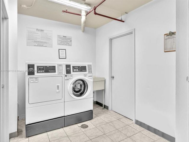 3625 N Country Club Dr 2108, Aventura, FL 33180