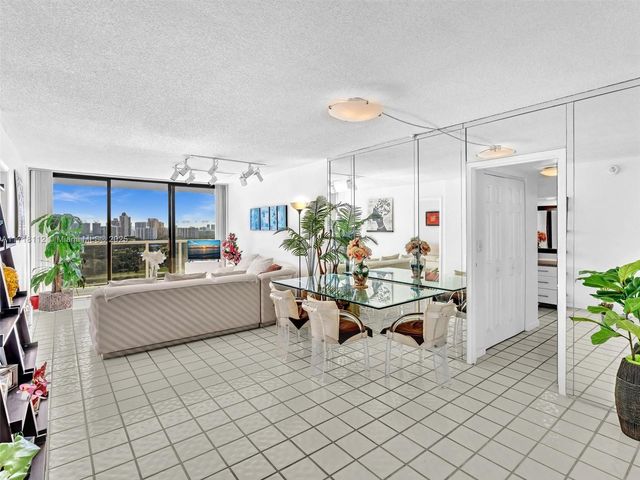 3625 N Country Club Dr 2108, Aventura, FL 33180