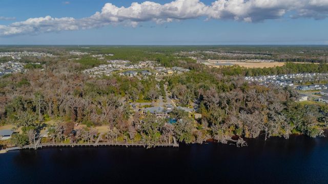 34 Arrowwood Dr, St Johns, FL 32259