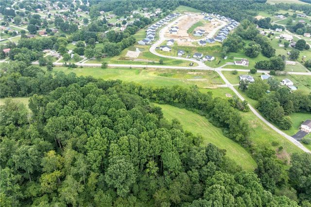 100 Park Avenue, South Franklin, PA 15301