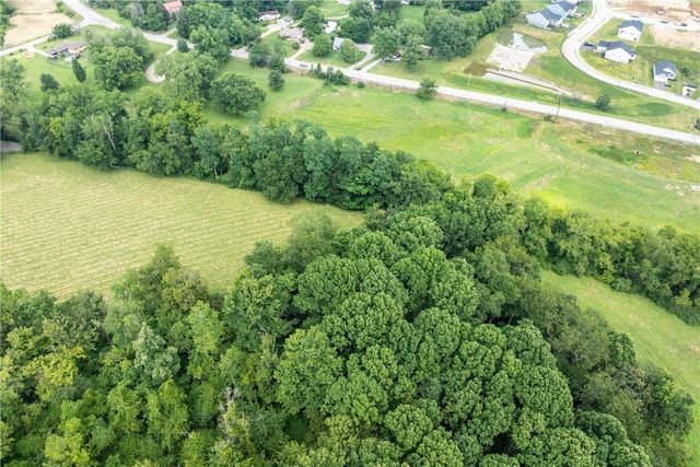 100 Park Avenue, South Franklin, PA 15301