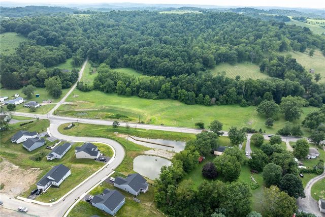 100 Park Avenue, South Franklin, PA 15301