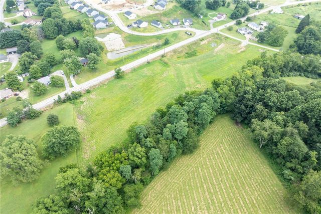 100 Park Avenue, South Franklin, PA 15301