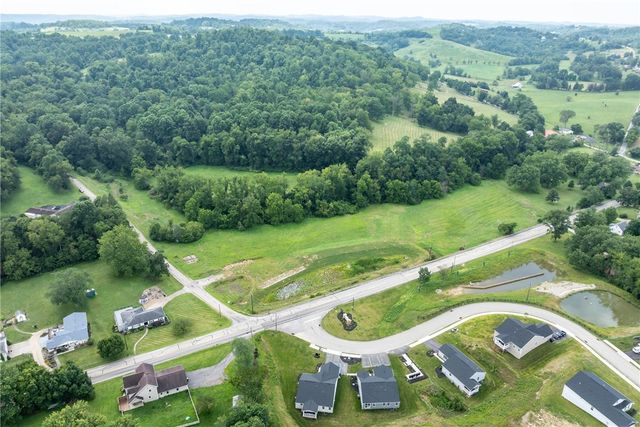 100 Park Avenue, South Franklin, PA 15301