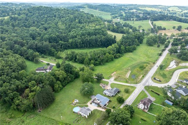 100 Park Avenue, South Franklin, PA 15301