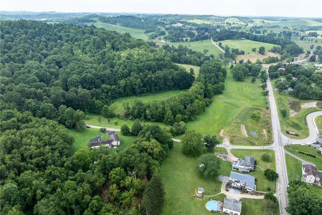 100 Park Avenue, South Franklin, PA 15301