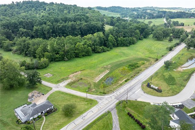 100 Park Avenue, South Franklin, PA 15301