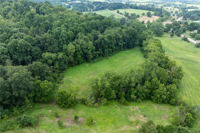 100 Park Avenue, South Franklin, PA 15301