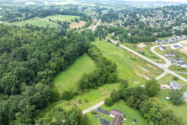 100 Park Avenue, South Franklin, PA 15301