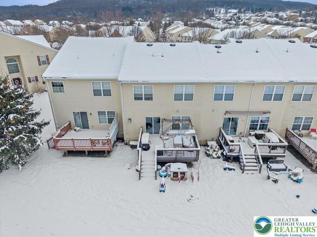 6909 Hunt Drive, Macungie Boro, PA 18062