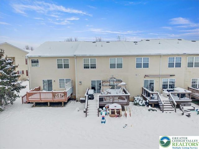 6909 Hunt Drive, Macungie Boro, PA 18062