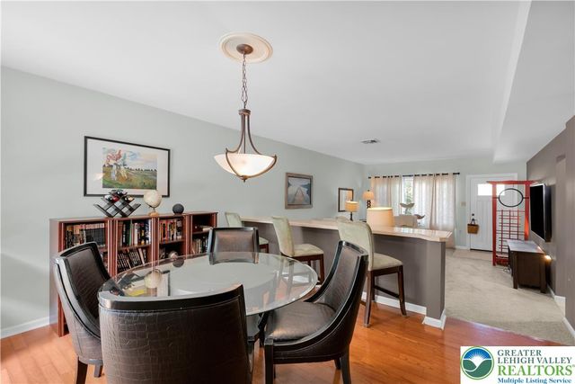 324 Tamarack Drive, South Whitehall Twp, PA 18104