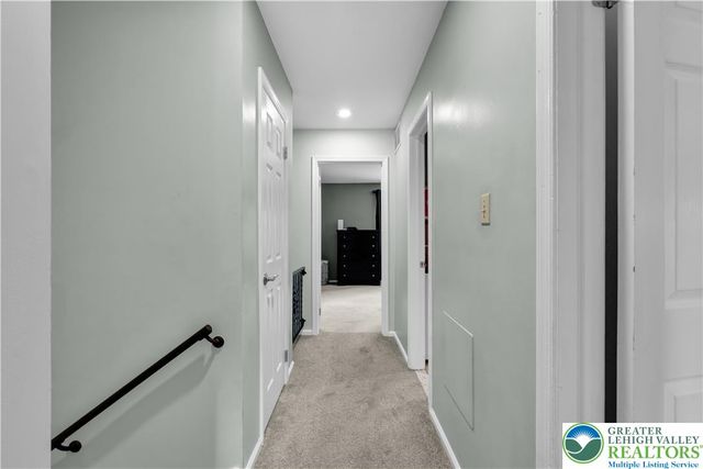 324 Tamarack Drive, South Whitehall Twp, PA 18104