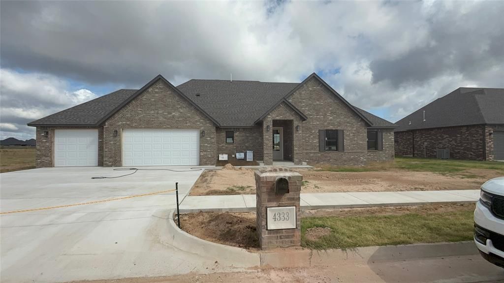 4333 Courtlyn Avenue, Tuttle, OK 73089