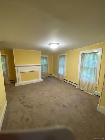 936 Goshen Turnpike, Circleville, NY 10919