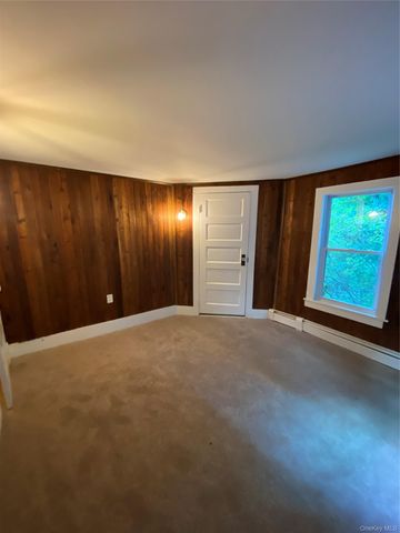 936 Goshen Turnpike, Circleville, NY 10919