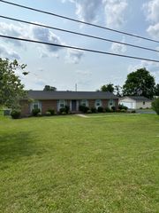 210 Bethlehem Church Rd, Shelbyville, TN 37160