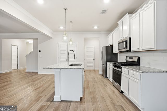 3120 Westgate Park Drive, Loganville, GA 30052