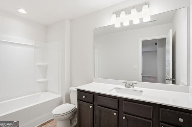 3120 Westgate Park Drive, Loganville, GA 30052