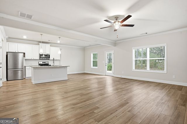 3120 Westgate Park Drive, Loganville, GA 30052