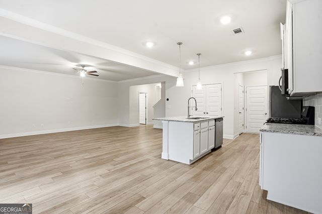 3120 Westgate Park Drive, Loganville, GA 30052