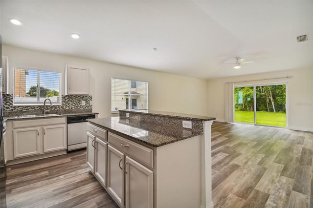 6401 PINE TOP WAY, Wesley Chapel, FL 33545