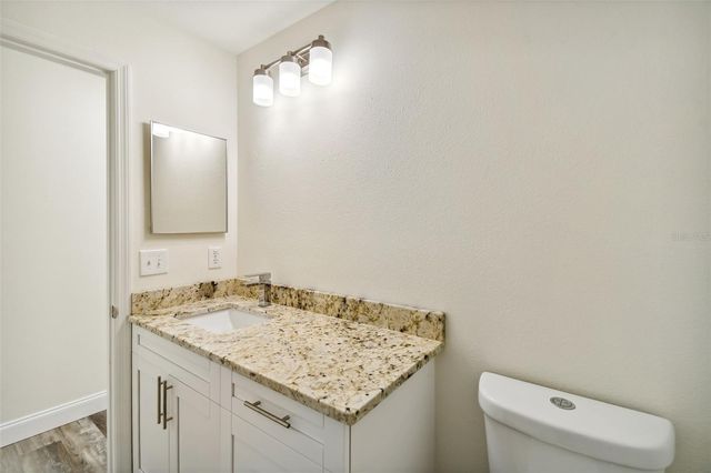 6401 PINE TOP WAY, Wesley Chapel, FL 33545