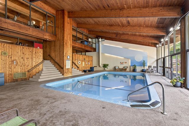 12600 Parkwood Drive 110, Burnsville, MN 55337