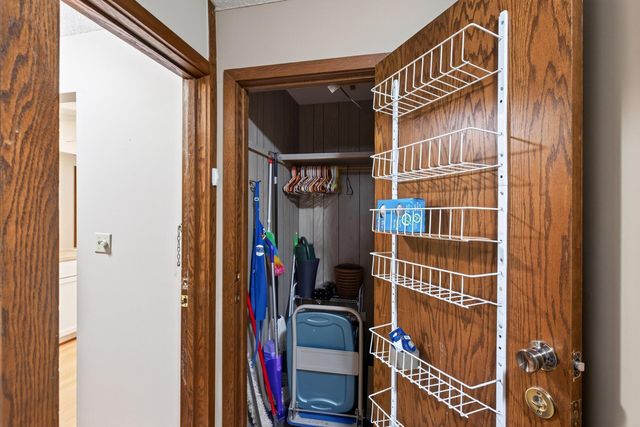 12600 Parkwood Drive 110, Burnsville, MN 55337