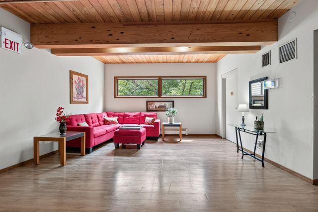 12600 Parkwood Drive 110, Burnsville, MN 55337