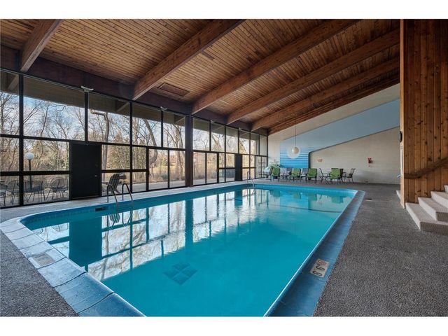 12600 Parkwood Drive 110, Burnsville, MN 55337