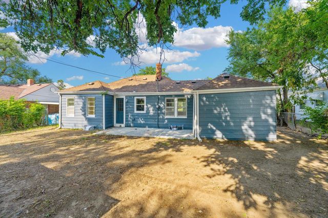 2122 N Erie Ave, Wichita, KS 67214