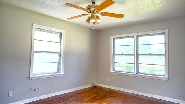 2004 W Gulf Street W, Baytown, TX 77520