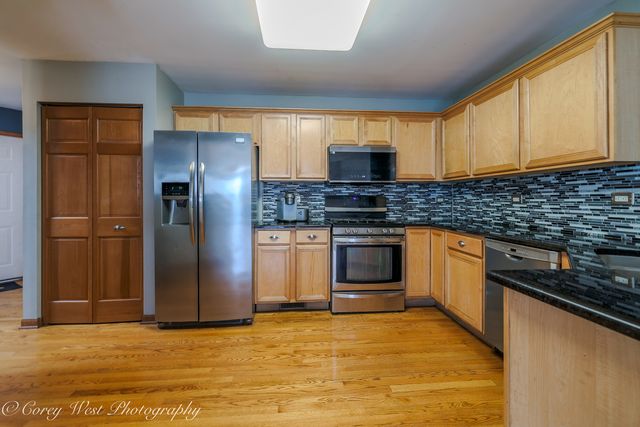 3049 Renard Lane, St. Charles, IL 60175