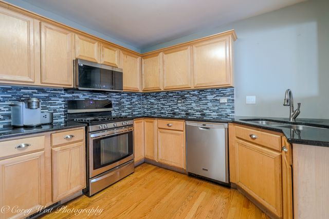 3049 Renard Lane, St. Charles, IL 60175