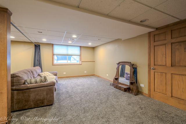 3049 Renard Lane, St. Charles, IL 60175