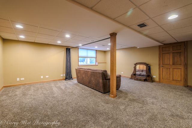 3049 Renard Lane, St. Charles, IL 60175