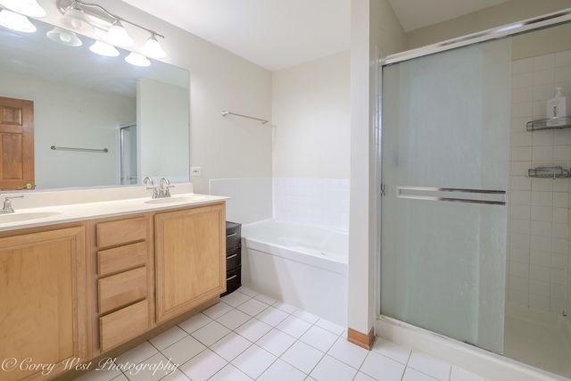 3049 Renard Lane, St. Charles, IL 60175