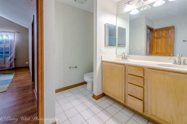 3049 Renard Lane, St. Charles, IL 60175