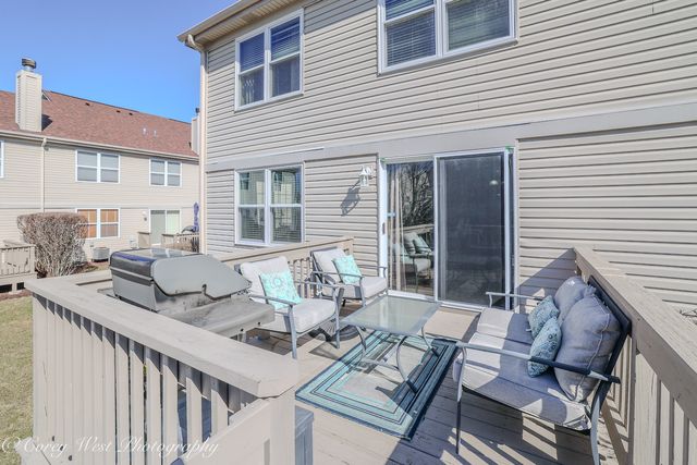 3049 Renard Lane, St. Charles, IL 60175