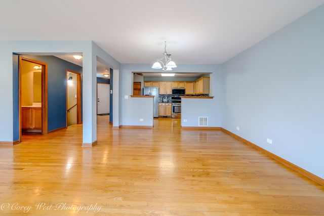 3049 Renard Lane, St. Charles, IL 60175