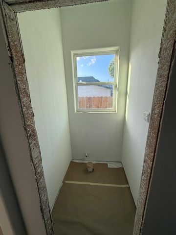 823 Santa Anna Lane, La Porte, TX 77571
