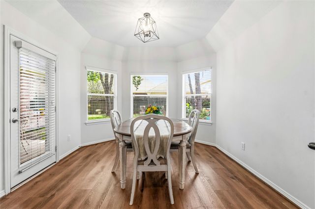4906 Canterbury Way, Houston, TX 77069