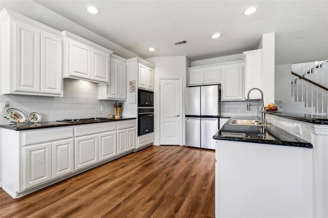 4906 Canterbury Way, Houston, TX 77069