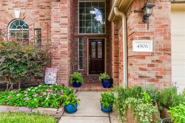 4906 Canterbury Way, Houston, TX 77069