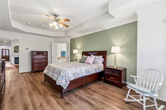 4906 Canterbury Way, Houston, TX 77069