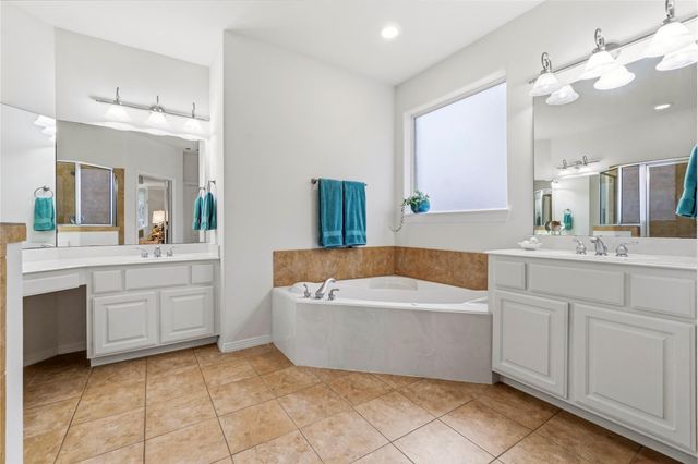 4906 Canterbury Way, Houston, TX 77069