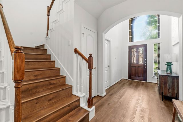 4906 Canterbury Way, Houston, TX 77069